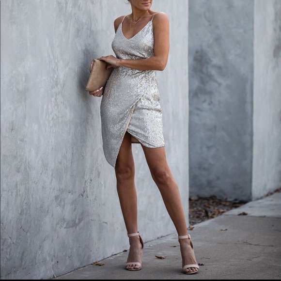 NWT - VICI - Sequin Mini Dress - Picture 4 of 10